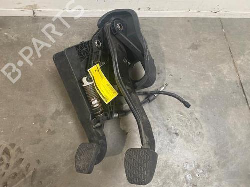 Used Break pedal Break pedal 38841219 38841219