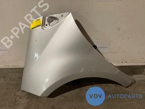 Used Right front fenders MERCEDES-BENZ A-CLASS (W169) A 160 (169.031, 169.331) (95 hp) 25971013