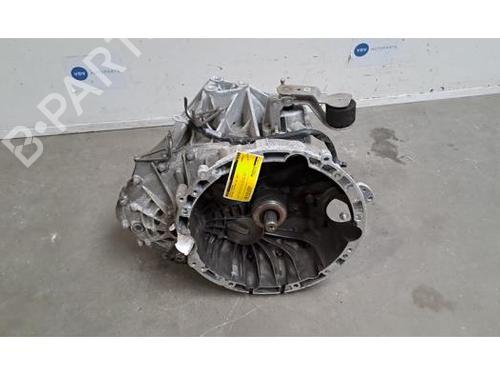 gearbox-mercedes-benz-a-class-w176-2012-2013-2014-2015-2016-2017-2018-38837549 main image