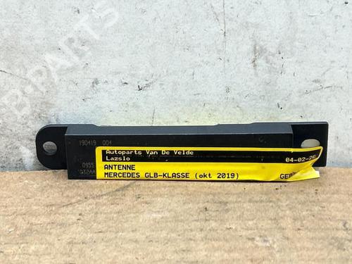 antennabase-mercedes-benz-glb-x247-2019-38818495 main image