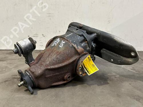 rear-differential-mercedes-benz-s-class-w220-v220-1998-1999-2000-2001-2002-2003-2004-2005-38821179 main image