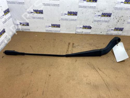 front-windshield-wiper-arm-mercedes-benz-a-class-w169-2004-2005-2006-2007-2008-2009-2010-2011-2012-38846217 main image