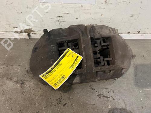 Left front brake caliper MERCEDES-BENZ C-CLASS (W206) C 300 d (206.006) | BP38836651M105 - Image 2