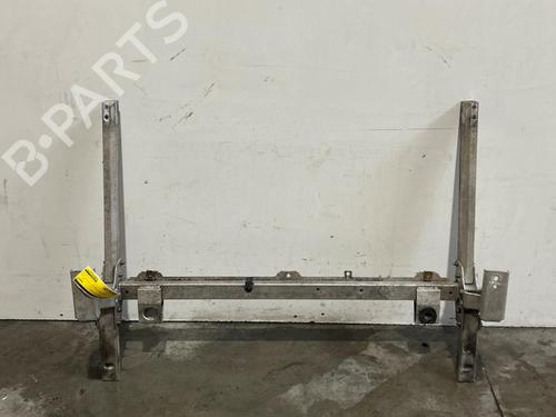 Used Crossmember Crossmember MERCEDES-BENZ /8 Coupe (W114) 280 CE (114.072) (185 hp) 40289496 40289496