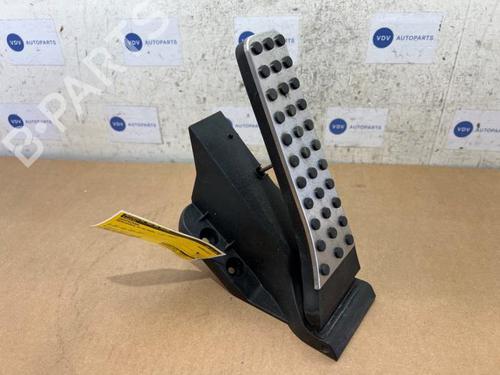 pedal-mercedes-benz-e-class-w212-2009-2010-2011-2012-2013-2014-2015-2016-38829935 main image