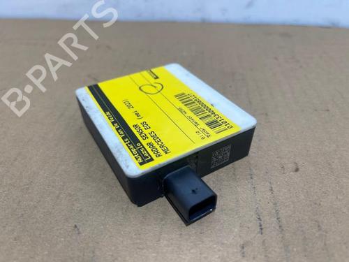 electronic-sensor-mercedes-benz-eqs-suv-x296-2022-38825669 main image