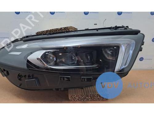 Used Right headlight MERCEDES-BENZ A-CLASS (W177) A 200 d (177.012) (150 hp) 25963659