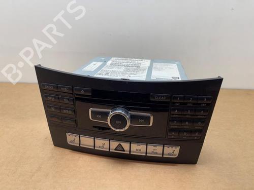 Used Radio Radio MERCEDES-BENZ /8 Coupe (W114) 280 CE (114.072) (185 hp) 38828938 38828938