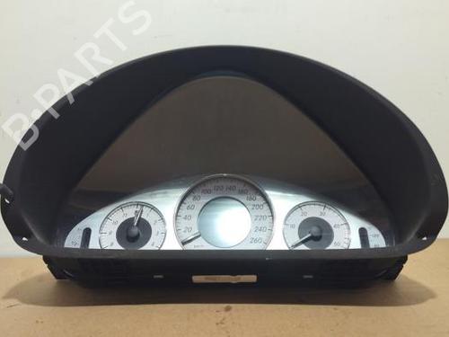 Kombiinstrument Kombiinstrument MERCEDES-BENZ CLK Convertible (A209) CLK 320 CDI (209.420) (224 hp) 39905275 39905275