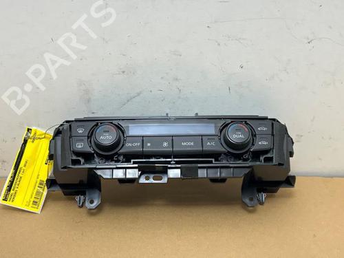 climate-control-mercedes-benz-x-class-470-2017-2018-2019-2020-38823262 main image