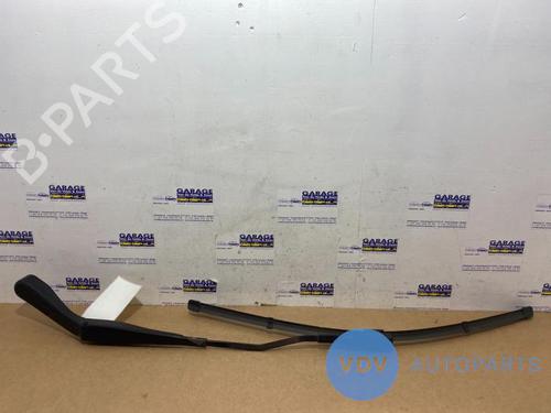 Used Front windshield wiper arm MERCEDES-BENZ E-CLASS (W213) E 200 (213.080) (197 hp) 25951737