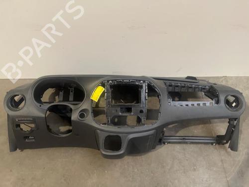 dashboard-mercedes-benz-vito-van-w447-2014-38828984 main image