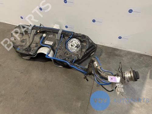 Used Fuel tank MERCEDES-BENZ GLC (X253) 250 4-matic (253.946) (211 hp) 25960329