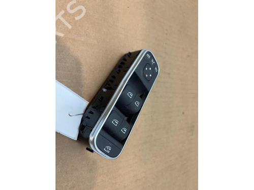 switch-mercedes-benz-a-class-saloon-v177-2018-38819904 main image