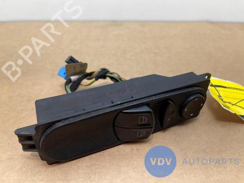 Used Switch MERCEDES-BENZ VITO / MIXTO Van (W639) 110 CDI (639.601, 639.603, 639.605) (95 hp) 26210060