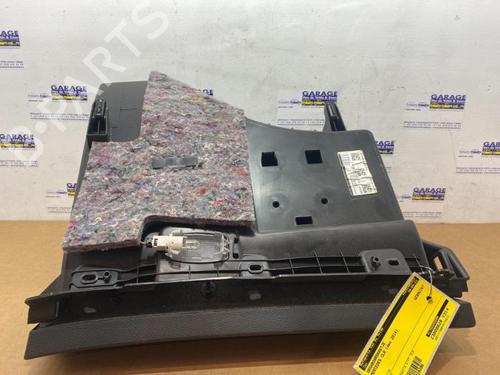 glove-box-mercedes-benz-cla-coupe-c117-2013-2014-2015-2016-2017-2018-2019-38850658 main image