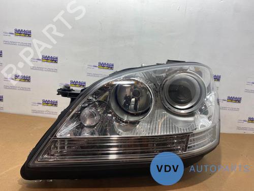 Used Left headlight MERCEDES-BENZ M-CLASS (W164) ML 320 CDI 4-matic (164.124, 164.125, 164.122) (211 hp) 25946379