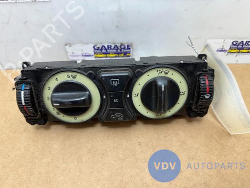 Used Climate control MERCEDES-BENZ SLK (R170) 200 Kompressor (170.445) (192 hp) 25948868
