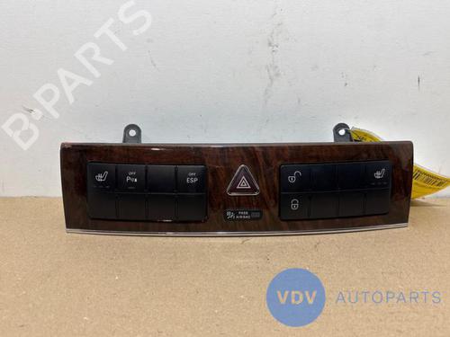 Used Warning switch MERCEDES-BENZ C-CLASS T-Model (S203) C 200 CDI (203.207) (122 hp) 27461068