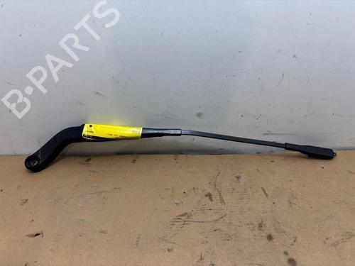 Used Front windshield wiper arm MERCEDES-BENZ A-CLASS (W169) A 160 (169.031, 169.331) (95 hp) 30528082