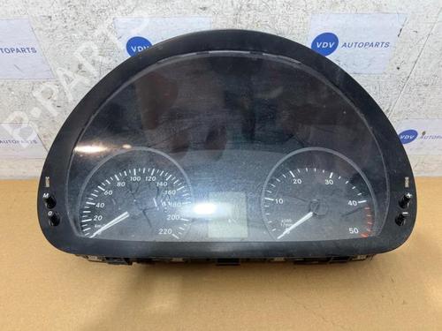 Used Instrument cluster Instrument cluster MERCEDES-BENZ VITO Bus (W639) 116 CDI (639.701, 639.703, 639.705) (163 hp) 38830019 38830019