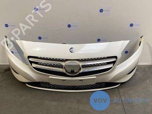 Used Front bumper MERCEDES-BENZ A-CLASS (W176) A 250 4-matic (176.046) (211 hp) 25959637