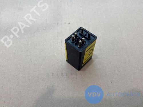 Used Electronic sensor MERCEDES-BENZ 124 Saloon (W124) 200 E (124.021) (118 hp) 26374626