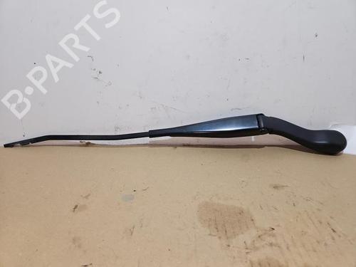 front-windshield-wiper-arm-mercedes-benz-c-class-w206-2021-38826042 main image