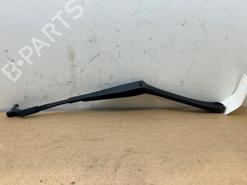 Used Front windshield wiper arm Front windshield wiper arm 38823412 38823412