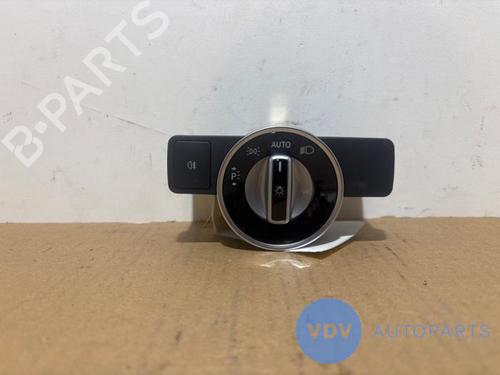 Used Headlight switch MERCEDES-BENZ CLA Coupe (C117) CLA 200 CDI / d (117.308) (136 hp) 29566366