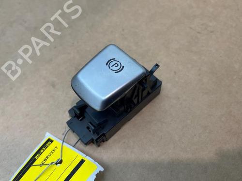 hand-brake-mercedes-benz-e-class-w213-2016-38830347 main image