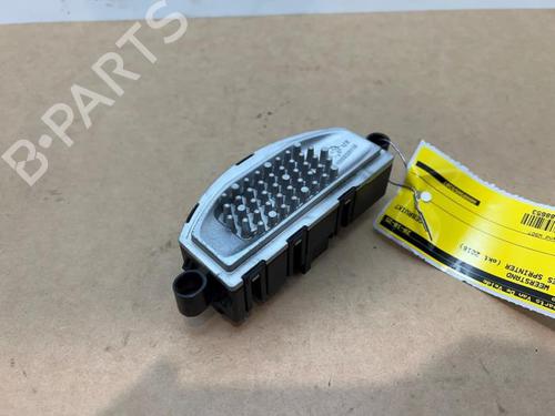 Used Heater resistor Heater resistor MERCEDES-BENZ SPRINTER 3,5-t Van (B906) 316 CDI (906.631, 906.633, 906.635, 906.637) (163 hp) 38823723 38823723