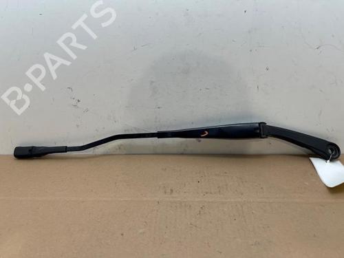 Used Front windshield wiper arm Front windshield wiper arm MERCEDES-BENZ C-CLASS T-Model (S205) C 180 d (205.200) (122 hp) 38824952 38824952