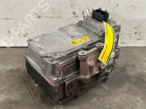inverterconverter-mercedes-benz-e-class-w212-2009-2010-2011-2012-2013-2014-2015-2016-38819910 main image