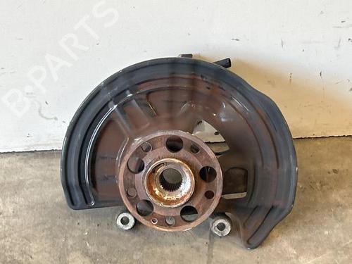 Used Left front steering knuckle Left front steering knuckle MERCEDES-BENZ /8 Coupe (W114) 280 CE (114.072) (185 hp) 40289507 40289507