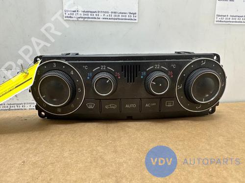 Used Climate control MERCEDES-BENZ C-CLASS (W203) C 200 CDI (203.007) (122 hp) 25948699