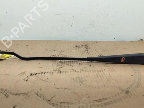 Used Front windshield wiper arm Front windshield wiper arm MERCEDES-BENZ S-CLASS (W126) 420 SE, SEL (126.034) (218 hp) 39698100 39698100