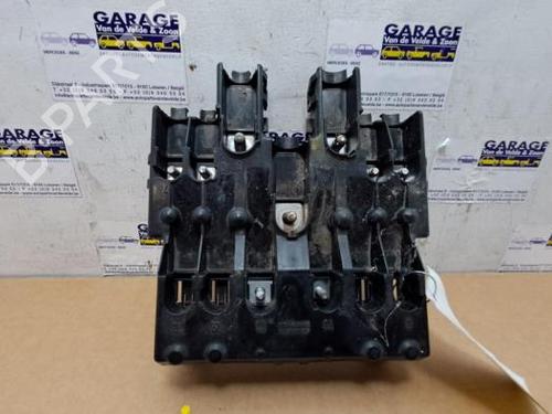 Used Fuse box Fuse box MERCEDES-BENZ SPRINTER 3,5-t Van (B906) 316 CDI (906.631, 906.633, 906.635, 906.637) (163 hp) 38845415 38845415