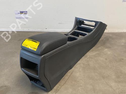 Used Middle console Middle console 38849347 38849347