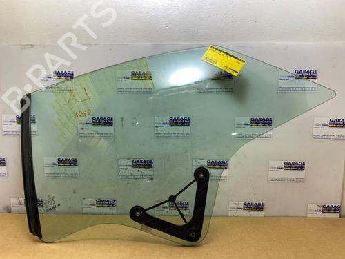 rear-left-quarter-glass-mercedes-benz-e-class-coupe-c207-2009-2010-2011-2012-2013-2014-2015-2016-38842288 main image