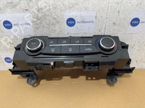 climate-control-mercedes-benz-x-class-470-2017-2018-2019-2020-38829275 main image