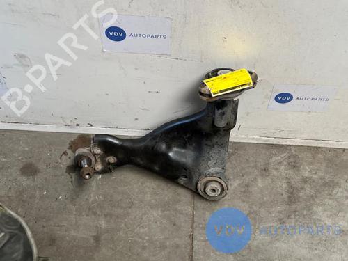 Venstre fortil bærearm MERCEDES-BENZ VITO Van (W447) 114 CDI (447.601, 447.603, 447.605) (136 hp) 26388410