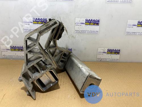 Crossmember MERCEDES-BENZ C-CLASS (W205) C 250 BlueTEC / d (205.008, 205.006) | BP25953659C162 