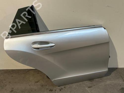 Dør højre bagtil Dør højre bagtil 38823076 38823076