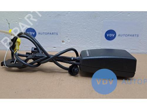 Used Seat buckle MERCEDES-BENZ C-CLASS (W205) C 180 (205.040, 205.140) (156 hp) 25960549