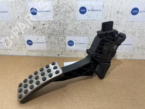 pedal-mercedes-benz-glb-x247-2019-38829744 main image