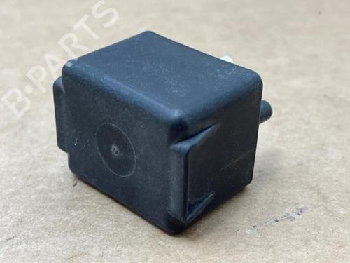 Used Electronic sensor Electronic sensor MERCEDES-BENZ 190 (W201) D 2.0 (201.122) (75 hp) 40483343 40483343