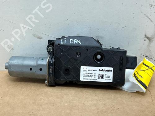 sunroof-engine-mercedes-benz-s-class-v223-2020-38822051 main image
