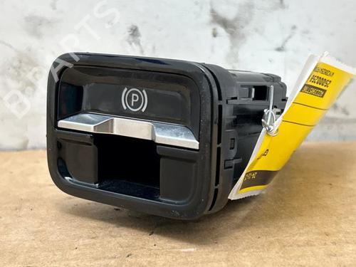 hand-brake-mercedes-benz-c-class-t-model-s206-2021-38822099 main image