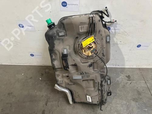Benzintank Benzintank 38834145 38834145